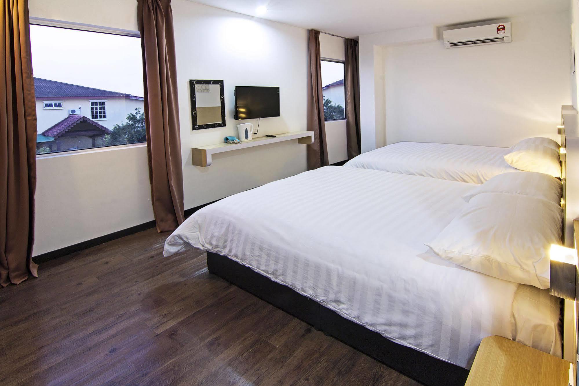 Thanks Hotel Parit Buntar Eksteriør billede